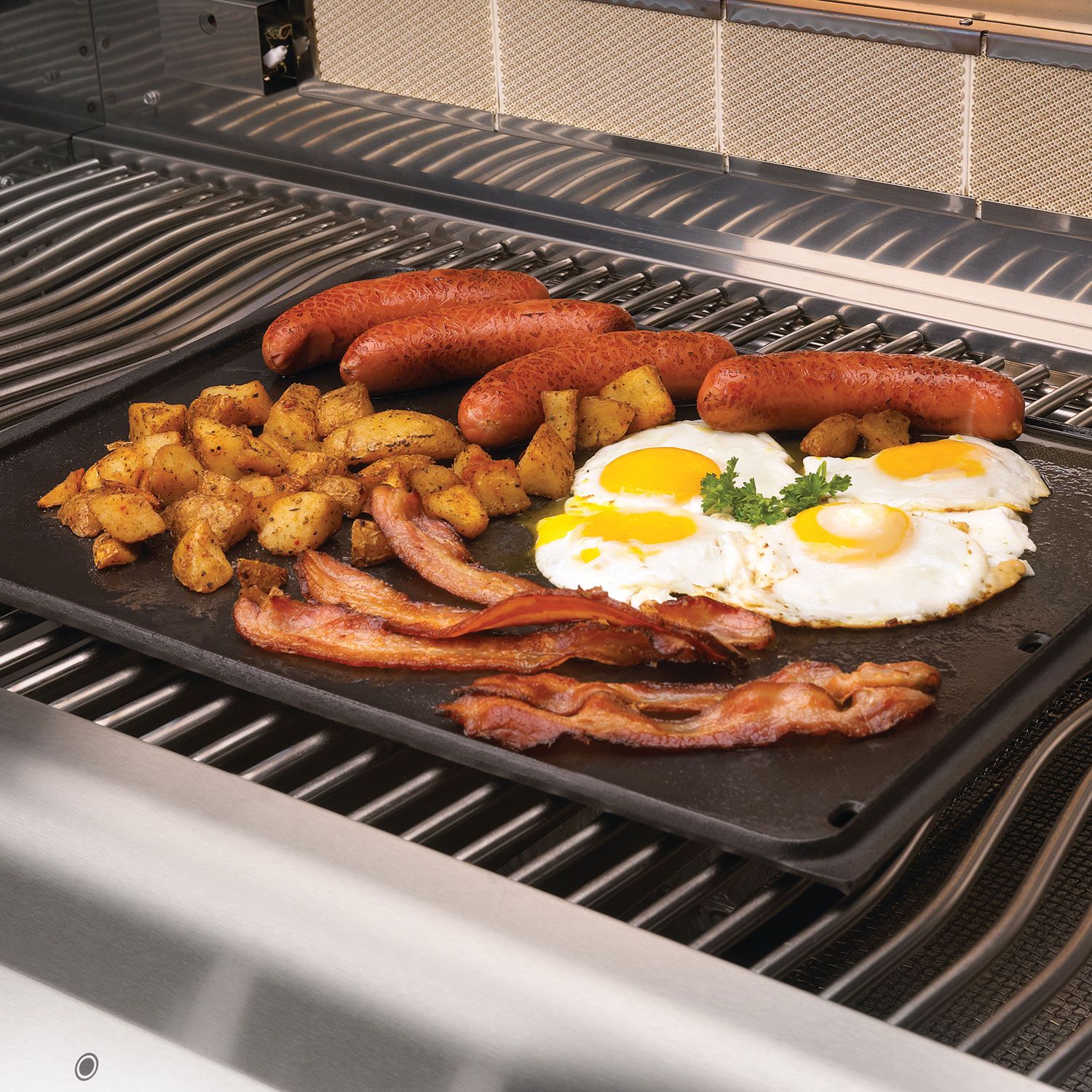 Napoleon 56425 Cast Iron Reversible Griddle for Rogue 425